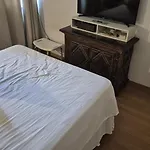 Quarto Aconchegante Em Ipanema Em Apartamento Compartilhado